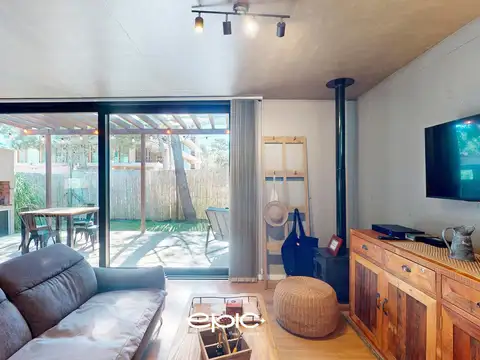 Casa 3 ambientes con 1 baño