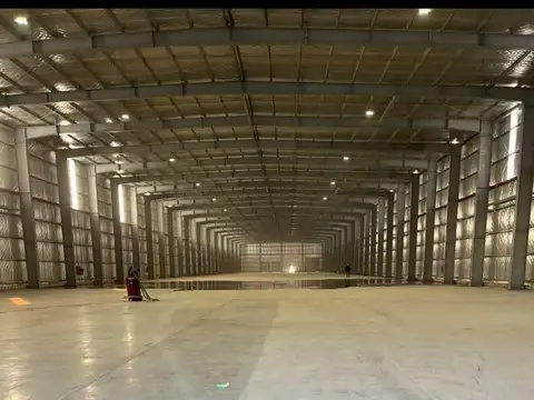 Galpon en Alquiler A Estrenar