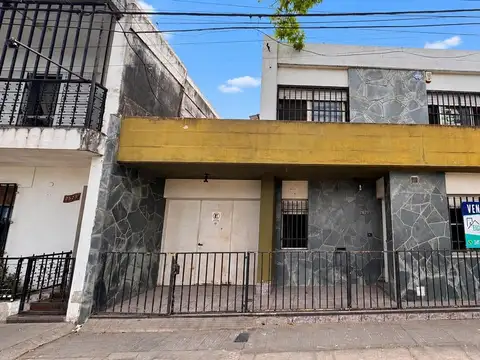 CASA 3 DORMITORIOS PATIO VERDE  APTA CREDITO