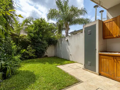 VENTA CASA DUPLEX 4 AMB COCHERA CARAPACHAY