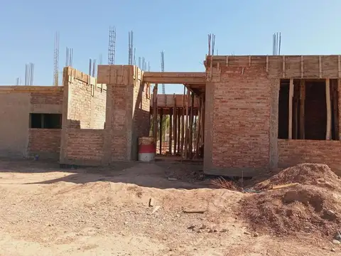 Álzaga y Liniers s/n 100