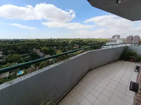 HERMOSO 3 AMB C/ BALCON A MTS ESTACION BECCAR