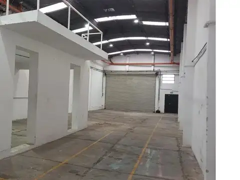 Galpon en Alquiler en Villa Ortuzar, $ 4.800.000