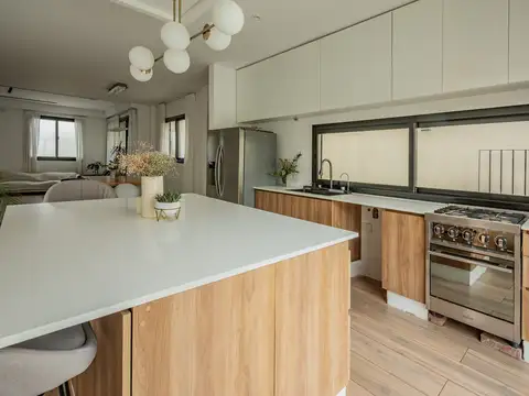 Casa 5 ambientes con 2 baños
