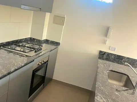 Alquiler depto 1 amb con balcón