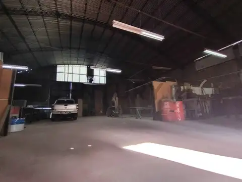 Century 21 vende galpón comercial, industrial y vivienda