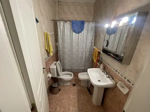 Depto Tipo Casa en Venta 50 años