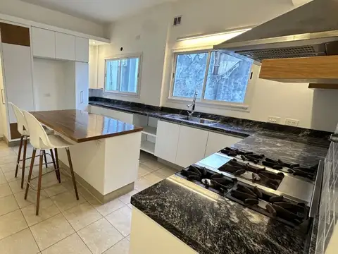 Depto Tipo Casa en Venta de 3 dormitorios