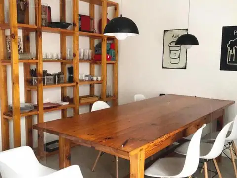 Espectacular Casa de Corte Antiguo reciclada en su totalidad en la mejor cuadra de Escalada 
