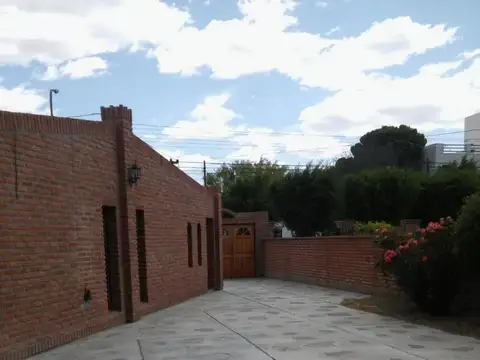 Casa en Venta en Caleta Olivia, USD 135.000