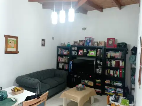 Depto Tipo Casa en Venta de 4 ambientes