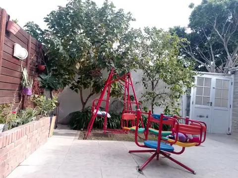 Depto Tipo Casa 4 ambientes con 1 baño