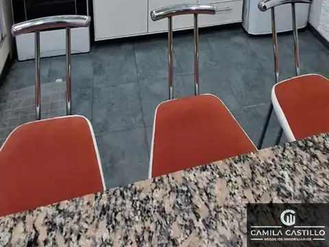 Depto Tipo Casa 2 ambientes con 1 baño