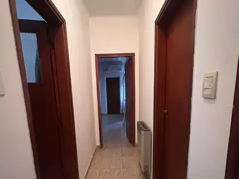 VENTA CASA 3 DOR EN B° JARDIN APTA CREDITO