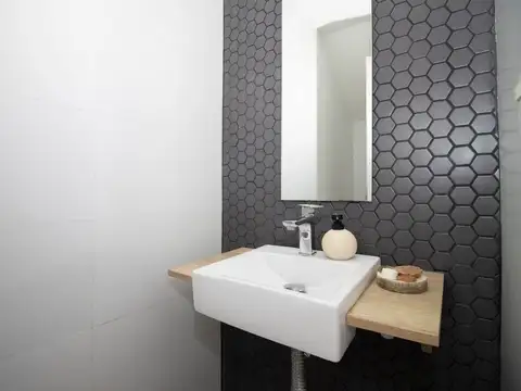 Casa 3 ambientes con 2 baños