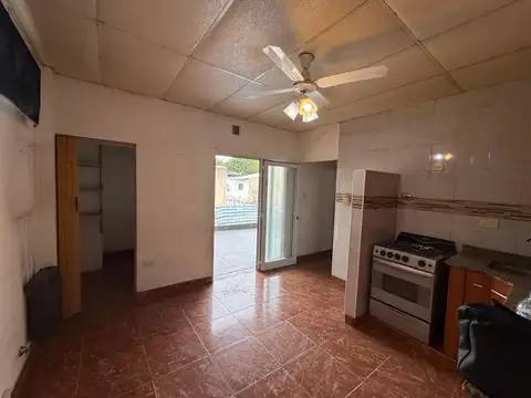 Depto Tipo Casa en Alquiler de 2 ambientes