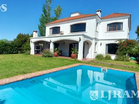 Casa en Venta de 4 dormitorios