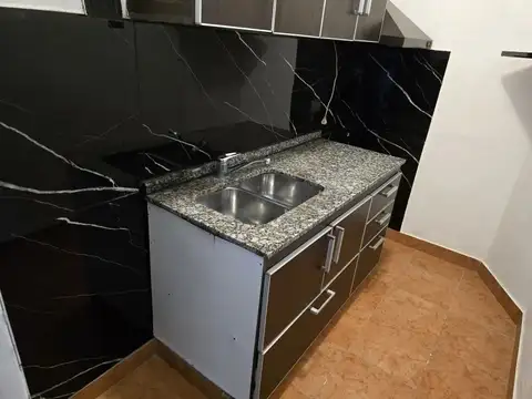Casa en Venta en Castelar, USD 66.000