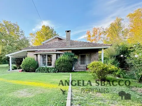Excelente Casa en Parada Robles.