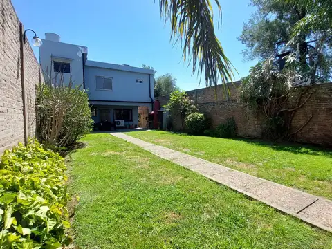 Casa en Lanús Este San Lorenzo 1854