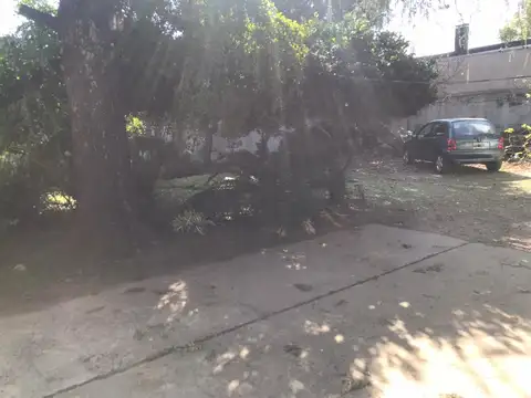 •	EVA PERON 2453 – INTERNA CON ENTRADA VEHÍCULO