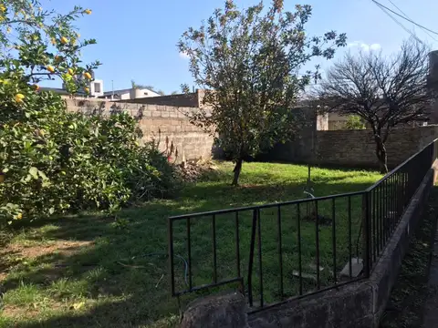 •	EVA PERON 2453 – INTERNA CON ENTRADA VEHÍCULO