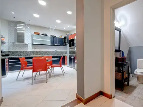 Casa en Venta con 1 cochera