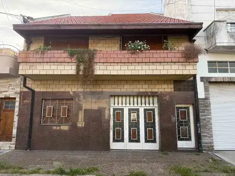 Mendoza 700