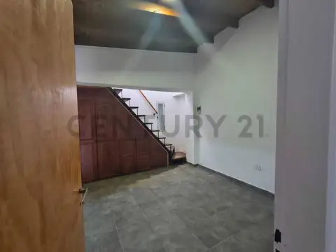 CASA EN ALQUILER EN HERNANDEZ 2 DORMITORIOS