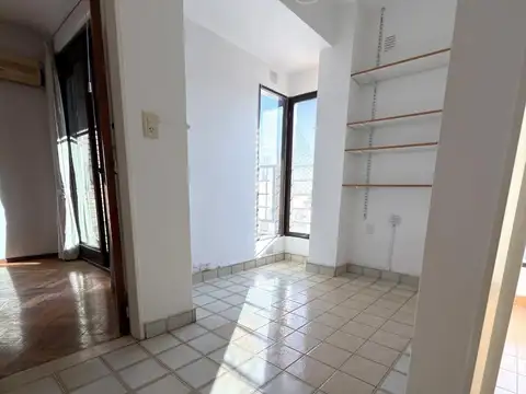 España 1400, Piso 9°