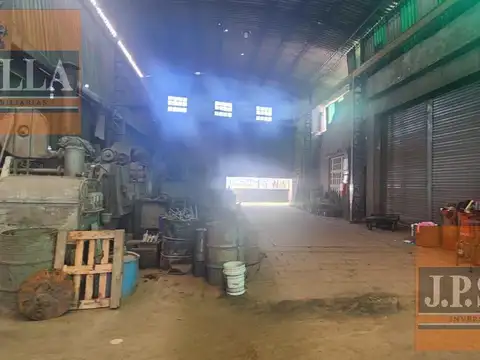 Galpon en Venta 46  mts Fondo
