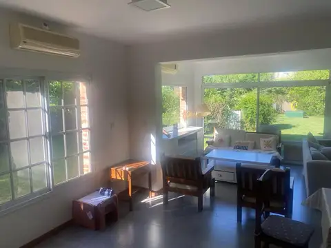 Casa en Alquiler de 3 dormitorios