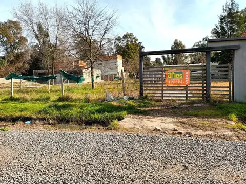 Terreno en Venta en La Lonja, USD 215.000