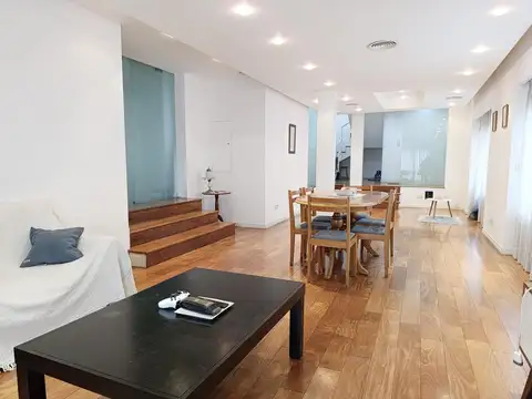 Casa 4 ambientes con 3 baños