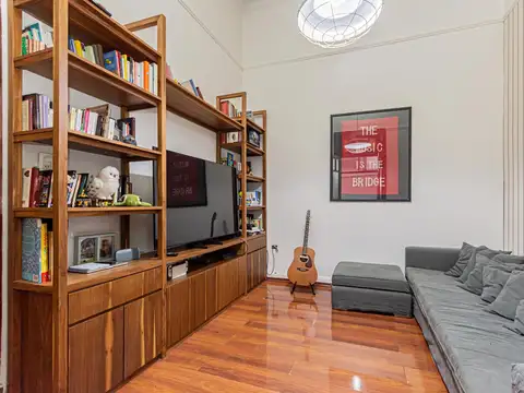 Depto Tipo Casa 5 ambientes con 2 baños
