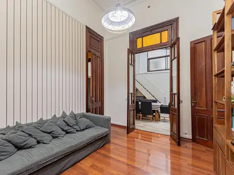 Depto Tipo Casa en Venta 80 años