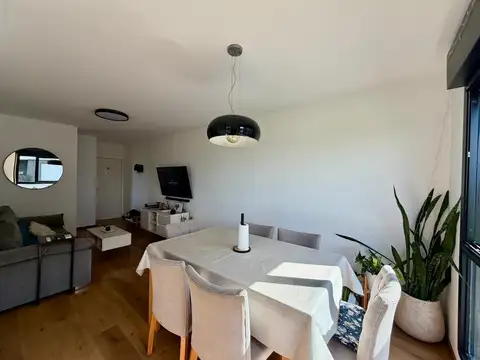 Departamento en Venta de dos dormitorios Fisherton Con Cochera Cubierta