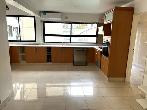Departamento en Alquiler de 5 ambientes