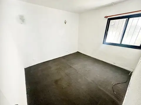 Depto Tipo Casa en Venta en Lomas De Zamora, USD 34.900