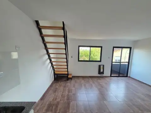 OPORTUNIDAD DÚPLEX 3 AMBIENTES A ESTRENAR CON BALCÓN AL FRENTE