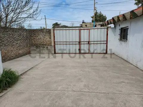 Galpón en Venta en Moreno sobre Av. Libertador – 851 m² de Terreno