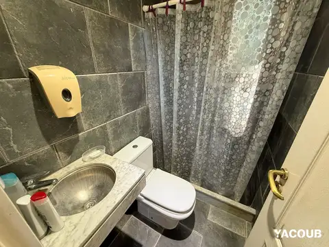 Casa en venta - 1 Dormitorio 2 Baños - Coronel Brandsen