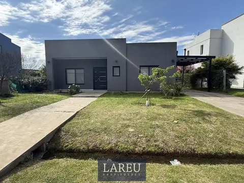 Casa en Alquiler de 3 dormitorios