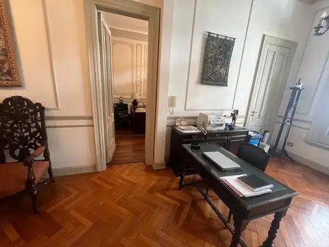 VENTA DEPARTAMENTO PISO COMPLETO MICROCENTRO 231M2