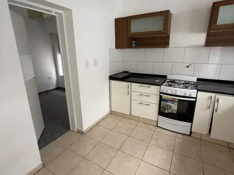 Depto Tipo Casa 3 ambientes con 1 baño