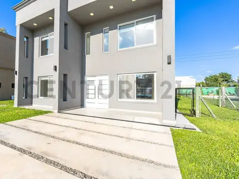 Casa en Venta con 1 cochera