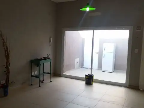 Depto Tipo Casa en Alquiler de 2 dormitorios
