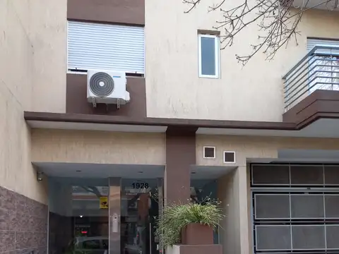 Departamento 2 Ambientes al Frente con Balcon - Amoblado!