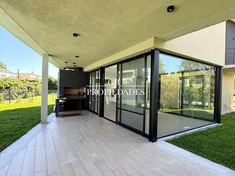 Venta de Casa 6 AMBIENTES en Ayres Plaza, Pilar