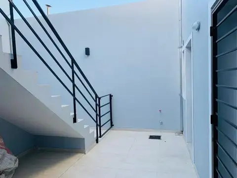 ALQUILER PH MONO PATIO INCLUYE EXPENSAS S.MARTIN